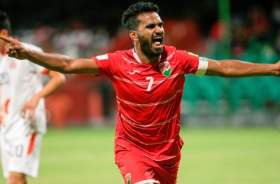 ދަގަނޑޭ އާއި އުމެއިރު ސްކޮޑަށް، ބަކާ އަށް ފުރުސަތެއް ނެތް