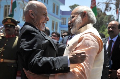 މޯދީ އަށް ދަތުރުގެ ވަރުބަލި ކަމެއް ނެތް: 140 ގަޑިއިރު ތެރޭ ތިން ކޮންޓިނެންޓަށް