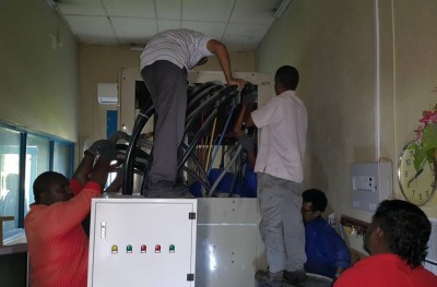 ފުވައްމުލަކަށް މިވަގުތު އޮތް ހައްލަކީ ކަރަންޓު ބޭނުންކުރާ ނިސްބަތް މަދުކުރުން: ފެނަކަ