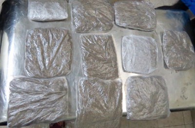 ކިލޯއަކަށް ވުރެ ގިނަ މަސްތުވާތަކެތި އެއާޕޯޓުން އަތުލައިގެންފި