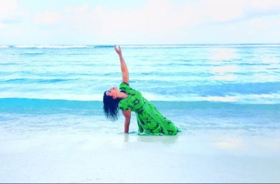 ސުނީތާގެ އިޝްތިހާރު ރެކޯޑުތަކާ ދިމާއަށް