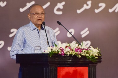 ޒާހިރު ނަސީރުގެ ނަން ރަން އަކުރުން ލިޔެވޭނެ: މައުމޫން
