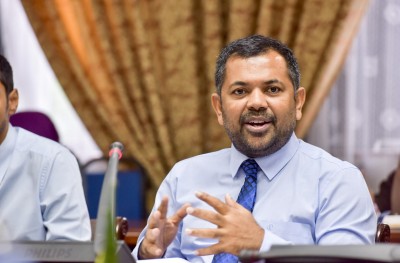 ގެސްޓް ހައުސްތަކުން ގްރީން ޓެކްސް ކޮންމެހެން ނަގަން ޖެހޭ: ޒަމީރު