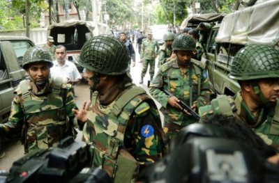 ބަންގްލަދޭޝްގެ ކެފޭ އަށް ދިން ހަމަލާގައި ރަހީނުންގެ 20 މީހުން މަރާލައިފި