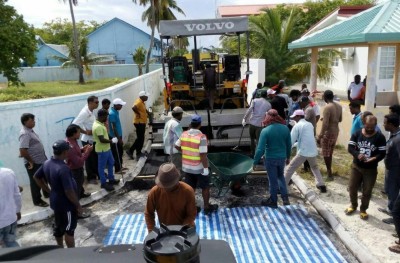 ވިލިނގިލީ މަގުތަކުގައި ތާރު އަޅަން ފަށައިފި
