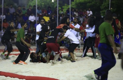 ބައިބަލާ މެޗުގެ ތެރޭގައި ހިންގި މާރާމާރީއާ ގުޅިގެން އެއްވެސް މީހަކު ހައްޔަރެއް ނުކުރޭ