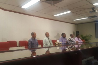 ސްކޫލުތަކަށް ޒިކުރު ބޯޑު ހަދިޔާކޮށްފި
