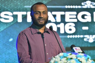 އިސްލާމީ އިގްތިސާދުގެ އިލްމު އިސްލާމީ ޔުނިވާސިޓީން ކިޔަވައިދޭން ފަށަނީ