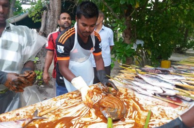ބޮޑު ބާބެކިއުގައި އުލިގަމު ކޮންމެ މީހަކަށް މަހެއް