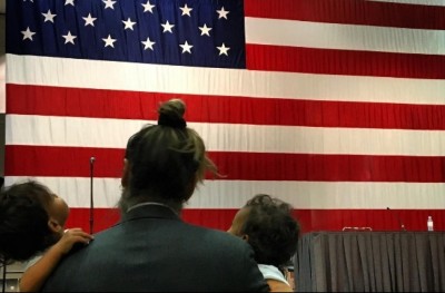 ބަތަލާ ޒޯއީ ސަލްދަނާގެ ފިރިމީހާ މާކޯ އެމެރިކާ ރައްޔިތަކަށް