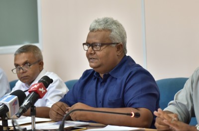 ހަރުކަށިކަން ދޫކޮށް ބިލާ ގުޅޭ މަޝްވަރާ އަށް އައުމަށް މީޑިއާ ކައުންސިލުން މެމްބަރުންނަށް ގޮވާލައިފި