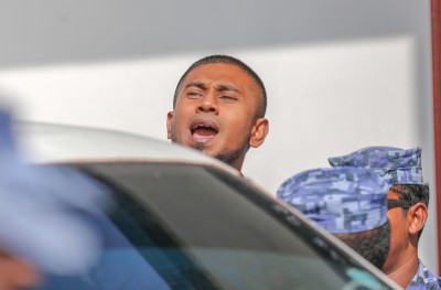 މަހުލޫފަށް ހުކުމް ކުރީ ރައީސް އޭނާއަށް ބިރުދެއްކުމަށް: އެމްޑީޕީ