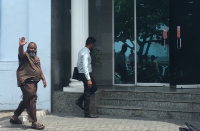 ޖުޑިޝަރީން ހުށަހެޅި މައްސަލައަކާ ގުޅިގެން ޑރ. އިޔާޒް ޕޮލިހަށް ހާޒިރުކޮށްފި