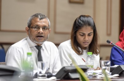 އަލީ އާރިފް، ހިޔާލު ފާޅު ކުރުމުގެ މިނިވަންކަން ހުއްޓުވުމުގެ ކުރީ ސަފަށް، ވަރަށް ދެރަވެއްޖެ