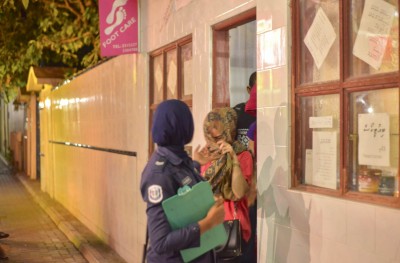 ހަށިވިއްކާ ކަމުގެ ތުހުމަތުގައި ބިއުޓީ ޕާލާއަކުން ބަޔަކު ހައްޔަރުކޮށްފި