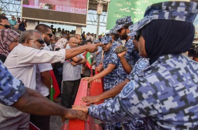 ސަރުކާރުން ކަނޑައަޅާ ތަންތަނުގައި ނޫނީ މާލޭގައި މުޒާހަރާ ނުކުރެވޭ ގޮތަށް އިސްލާހު ހުށަހަޅައިފި