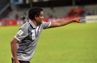 އީގަލްސް އިން ޓީމެއް ބިނާކޮށްފި: ބޮޑު ކާމިޔާބެއް!