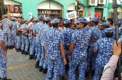 މުޒާހަރާކުރުން ހަނިކުރާ އިސްލާހެއް ހުށަހަޅައިފި