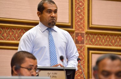 ވިޕްލައިނާ ހިލާފުވި ހަތަރު މެމްބަރަކު ބާރުގަދަ ކޮމެޓީތަކުން އާދައިގެ ކޮމެޓީއަކަށް ބަދަލުކޮށްފި