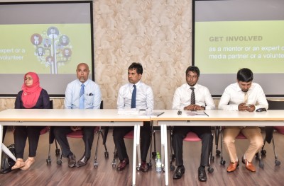 ގެޓްސެޓް ލޯނުން ބޭންކްތަކަށް ޒުވާން ވިޔަފާރިވެރިން ނަމޫނާ ދައްކައިދީފި: މިނިސްޓަރު