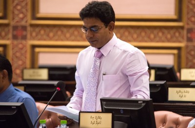 އެއްވެ އުޅުން ހަނިކުރަން ޕީޕީއެމް ކޯލިޝަންގެ ފަސް މެމްބަރަކާއި ގާސިމް ދެކޮޅު