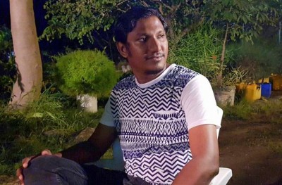 ސްޓެޕް އައްޔަ އަލުން އޭނާގެ އަސްލު ހުނަރަށް