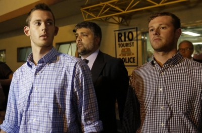 ފޭރުނު ކަަމަށް ބުނެ ފެތުންތެރިން އޮޅުވާލުމުން އެމެރިކާ އިން މައާފަށް އެދެފި