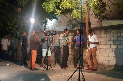 ސްޓެޕް އައްޔަ އަލުން އޭނާގެ އަސްލު ހުނަރަށް