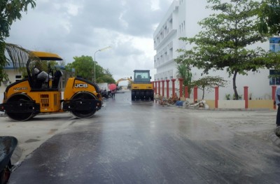 ތިނަދޫގައި ތާރުއެޅުމާއެކު މަގުތަކުގައި ފެން ބޮޑުވެއްޖެ
