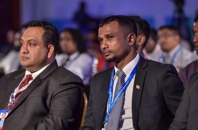 އެފްއޭއެމްގެ ޑިފެންސެއް ވެސް ނެތް، ފޯވަޑެއް ވެސް ނެތް!