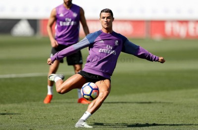 ރޮނާލްޑޯ ފިޓްވެއްޖެ، މާދަމާރޭ ކުޅޭނެ