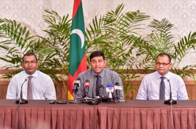 ކޮމަންވެލްތުން ވަކިވުމަކީ ސަރުކާރުގެ ވިސްނުމެއް ނޫން، މަޝްވަރާތަކަށް ގޮވާލަން: ޝައިނީ