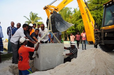 އޭދަފުށީގެ 15 މަގެއްގައި ތާރު އަޅަން 33 މިލިއަން ރުފިޔާގެ މަޝްރޫއެއް ފަށައިފި