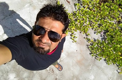 "ހަތަރު އުދަރެސް" އައްޔަ ކޮން ވަޑާމެއްގައި؟