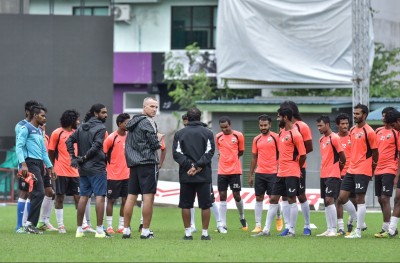 ޓީމު ނެގުމުގައި އޮތީ ފުޓްބޯޅައިގެ ސަބަބުތަކެއް: ގައުމީ ކޯޗު