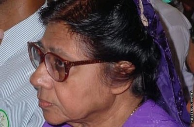 ހިލްމީގެ ވަރަށް ހާއްސަ މަސައްކަތެއް، މަންމަގެ ޅެންތަކާ އެކު