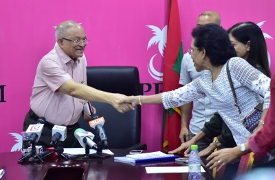 ޕާޓީ ހިންގާނެ ގޮތް ކޯޓަކަށް ކަނޑައެއް ނޭޅޭނެ: މައުމޫން