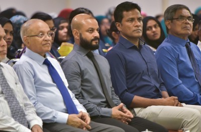 ދަފްތަރުން ވަކިކުރީ އުސޫލުތަކާ ހިލާފަށް: ފާރިސް