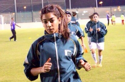 ރާއްޖޭގައި ކުޅެފައިވާ ޕާކިސްތާން އަންހެން ފޯވާޑް ކާރު އެކްސިޑެންޓެއްގައި މަރުވެއްޖެ