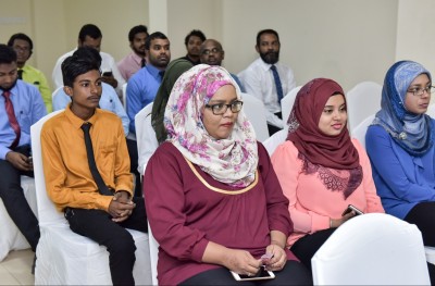 ސެންޗޫރިއަން ގޮވައިގެން ކެޕްޓަން މާނު ހިއްސާގެ ބާޒާރު ބަދަލުކޮށްލުމުގެ ދަތުރަށް