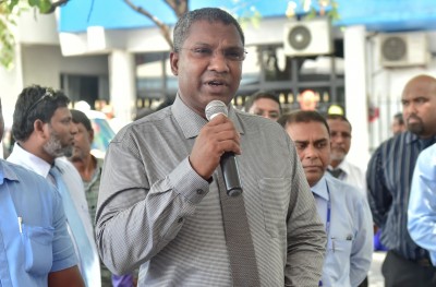 ބޭނުންވާ ވެހިކަލްތައް މަހެއްހާ ދުވަހުގެ ތެރޭގައި ގެނެވޭނެ: ޖުނެއިދު