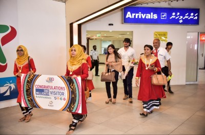 ރާއްޖެ އަށް އެއް މިލިއަން ޓޫރިސްޓުން އަތުވެއްޖެ