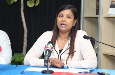 ސްކޫލު ފޮތްތައް ރިސައިކަލް ކުރުމުގެ މަސައްކަތް ވެމްކޯއިން ފަށައިފި
