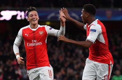 އޮޒިލް ތަފާތު ދެއްކިއިރު އާސެނަލަށް ބޮޑު މޮޅެއް