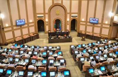 ބަހުސްކުރާނެ ކަމެއް ނެތުމުން މަޖިލިހުގެ ޖަލްސާތައް މެދުކަނޑާލައިފި