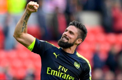 ފާޑުކިއުންތަކަށް ޖިރޫ ޖަވާބު ދެނީ ގޯލުން: ވެންގާ