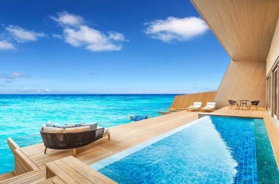 ވޮށްމުލީގައި ހެދި ސެއިންޓްރެޖިސް ޓޫރިސްޓުންނަށް ހުޅުވާލައިފި