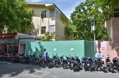 ފިނޭންސްގެ 25 ބުރީގެ އިމާރާތަށް މާލެއިން ބިން ސާފުކުރުމަށް ފަހު ހުޅުމާލޭގައި އިމާރާތް އަޅަން ނިންމައިފި