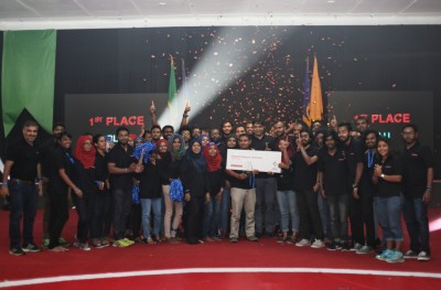 އުރީދޫގެ ބްރިގޭޑް، މުވައްޒަފުން މަސައްކަތަށް ހިތްޖައްސައިފި