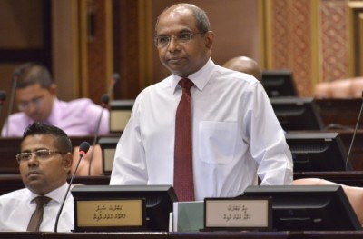 ކޮންމެ ރައްޔިތަކު ގަޑިއަކު 13 ރުފިޔާގެ ދަރަންޏެއް ބޮލު އަޅަން އެބަޖެހޭ: ޝާހިދު